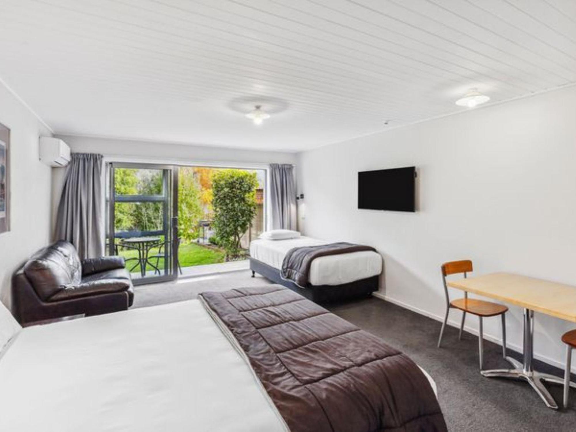 וואנאקה Asure Brookvale Motel מראה חיצוני תמונה